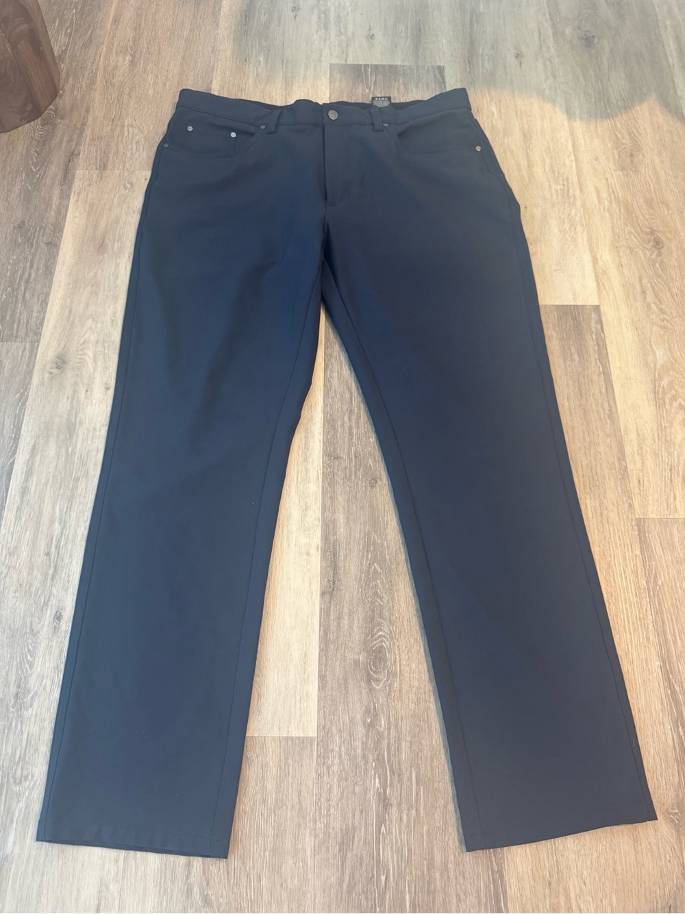 34” x30” 2 pairs of Greg Norman athlesure pants - Picture 3 of 13